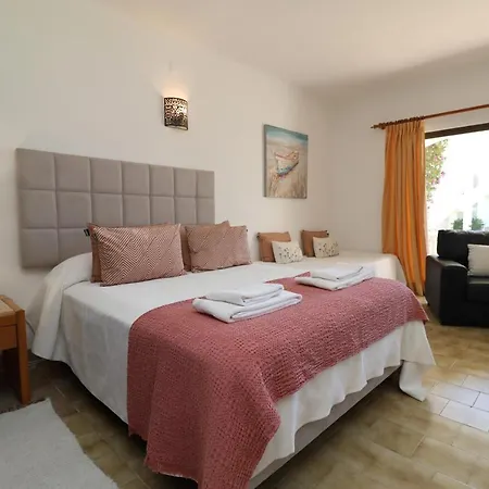 Camélia 89 São Rafael - Albufeira, Algarve Appartement *